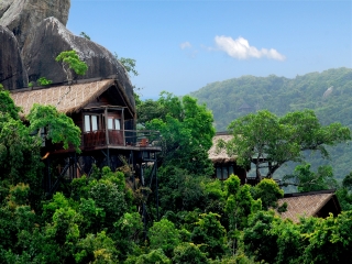 海南三亞旅游花費(fèi)一般多少_8月海南三亞旅游_海南三亞旅游費(fèi)用
