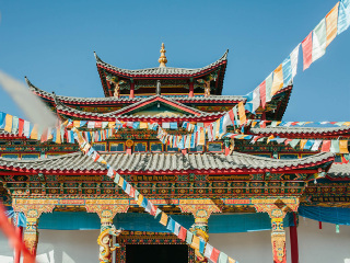云南麗江旅行跟團_2021年云南麗江旅游團報價_云南麗江自由行旅游團