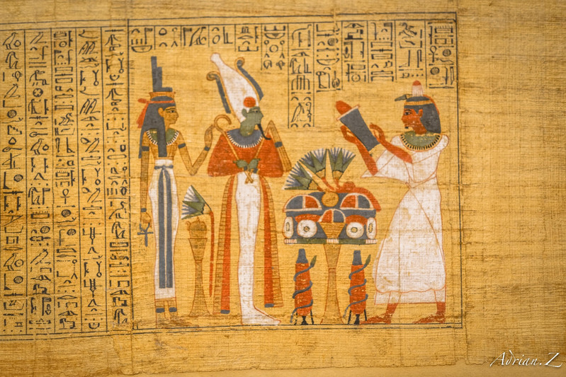 箱体由四位女神伊西斯(isis,奈芙蒂斯(nephthys,奈斯(neith)和塞勒