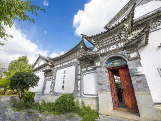 云南麗江旅行跟團_2021年云南麗江旅游團報價_云南麗江自由行旅游團