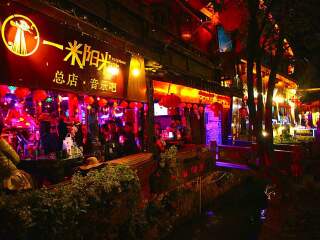 西双版纳旅游六日_报团去西双版纳旅游多少钱_西双版纳旅行公司