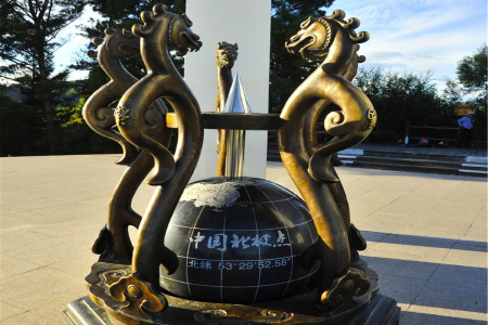 <漠河+北极村+北红村+九曲十八弯+乌苏里浅滩5日游>一路向北，0购物，宿度假酒店，黑龙江一湾，北极哨所，品北极农家宴，古朴乡情
