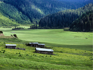 廣州云南香格里拉旅游團(tuán)_云南香格里拉旅游要多少錢2021_云南香格里拉報(bào)團(tuán)多少錢