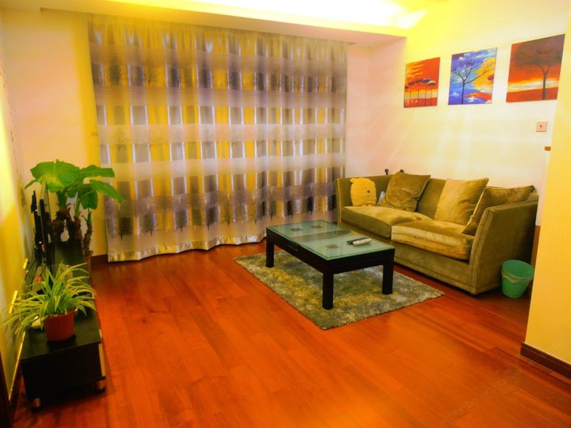 hotelPic