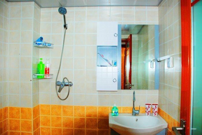 hotelPic