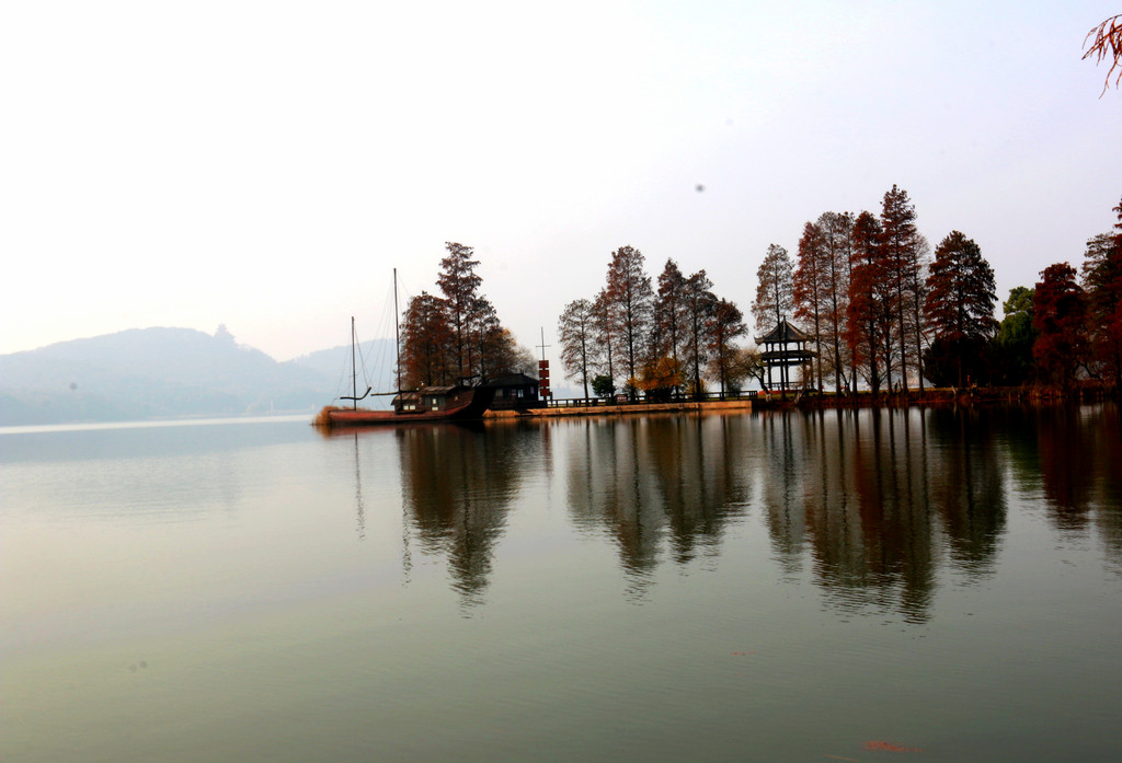 沉鱼落雁,美景胜美人-东湖落雁景区之一憋