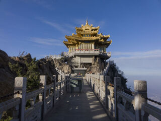 山東青島游跟團多少錢2021_現(xiàn)在去山東青島旅游多少錢_去山東青島旅游