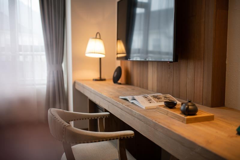 hotelPic