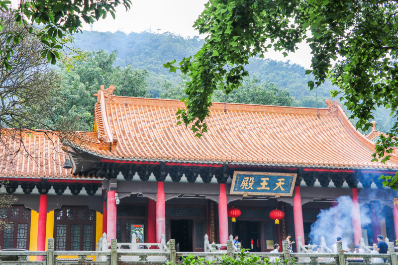 比圭峰山更有名气的,是这里的玉台寺.