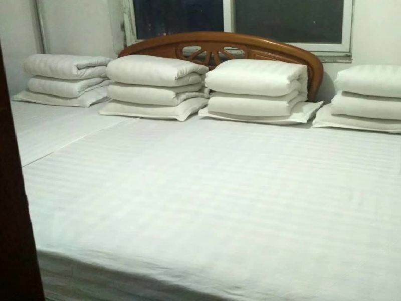 hotelPic