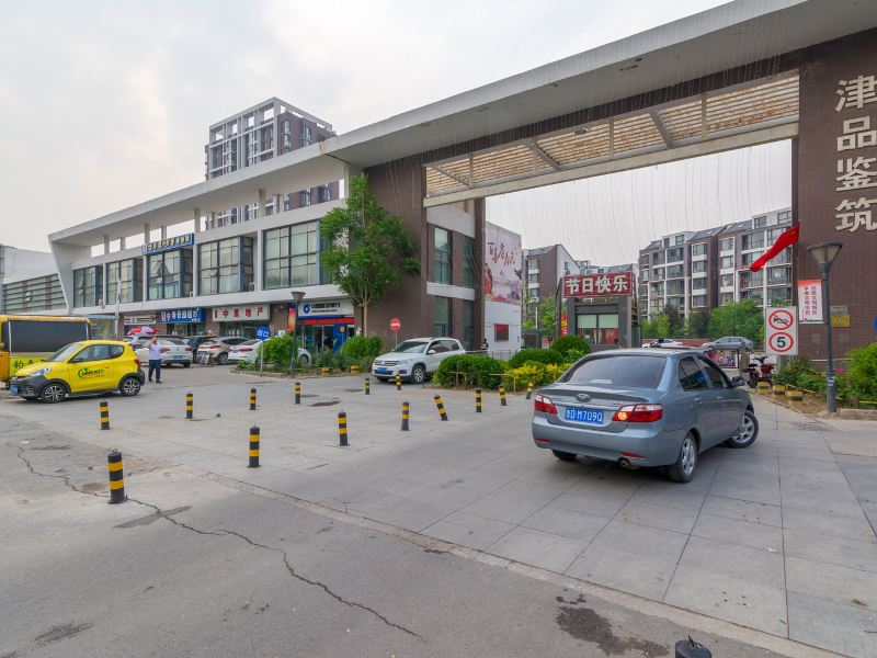 天津儿童医院旁精装大床房·婴儿床及用品普通公寓