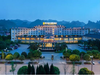 张家界报团旅游价格_到张家界旅行_张家界七日游