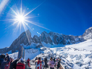 云南玉龍雪山旅游費(fèi)用_云南玉龍雪山旅游價(jià)格_云南玉龍雪山私人定制旅游