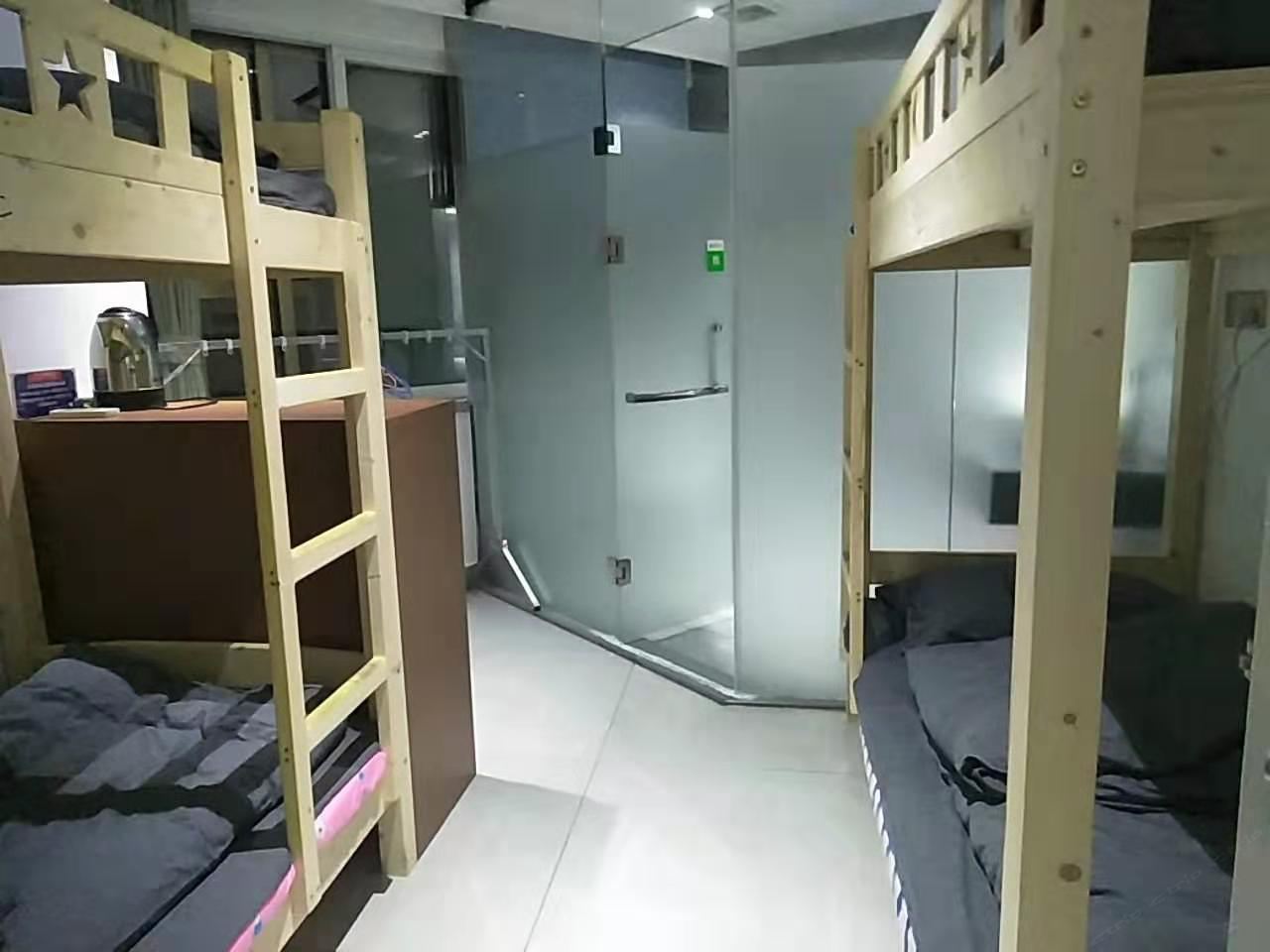 四人间(床位)