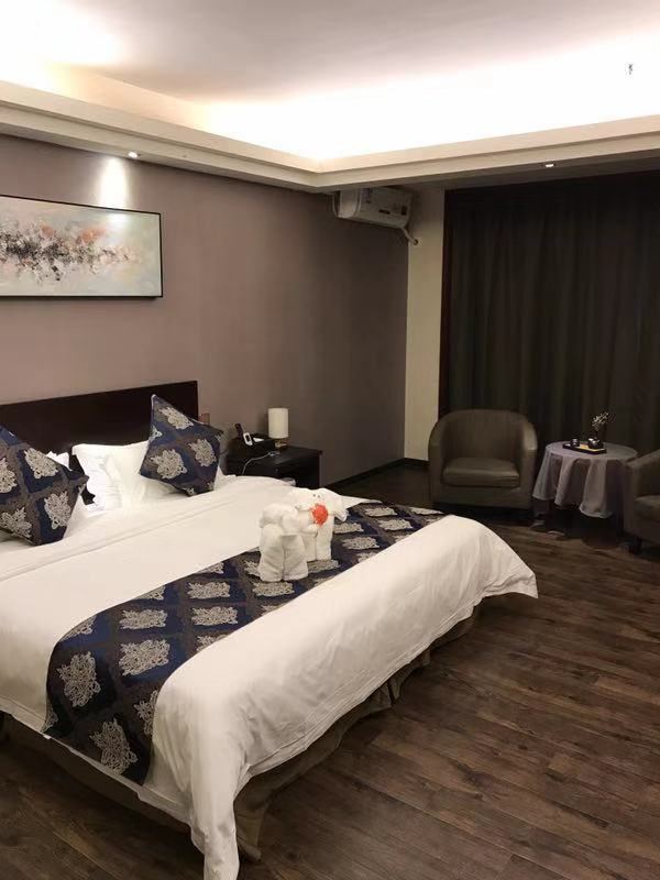 豪华大床房