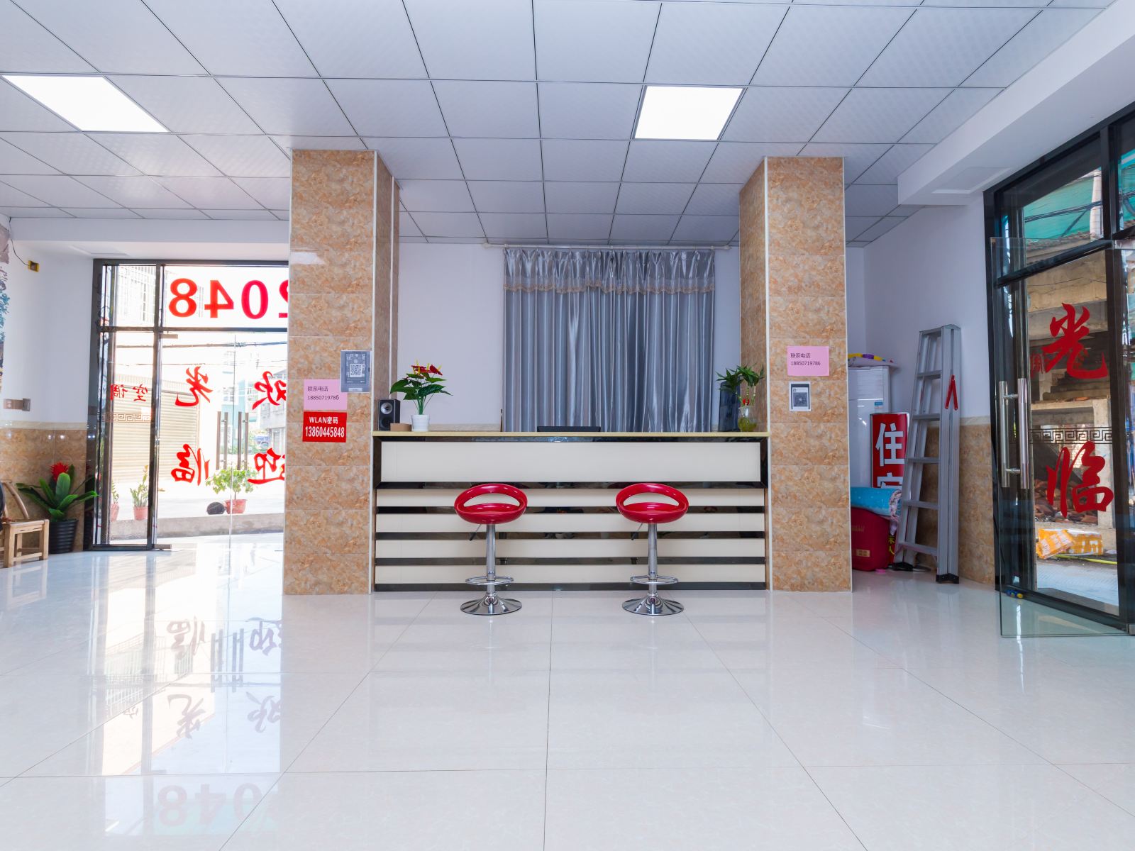 厦门北站2048精品酒店