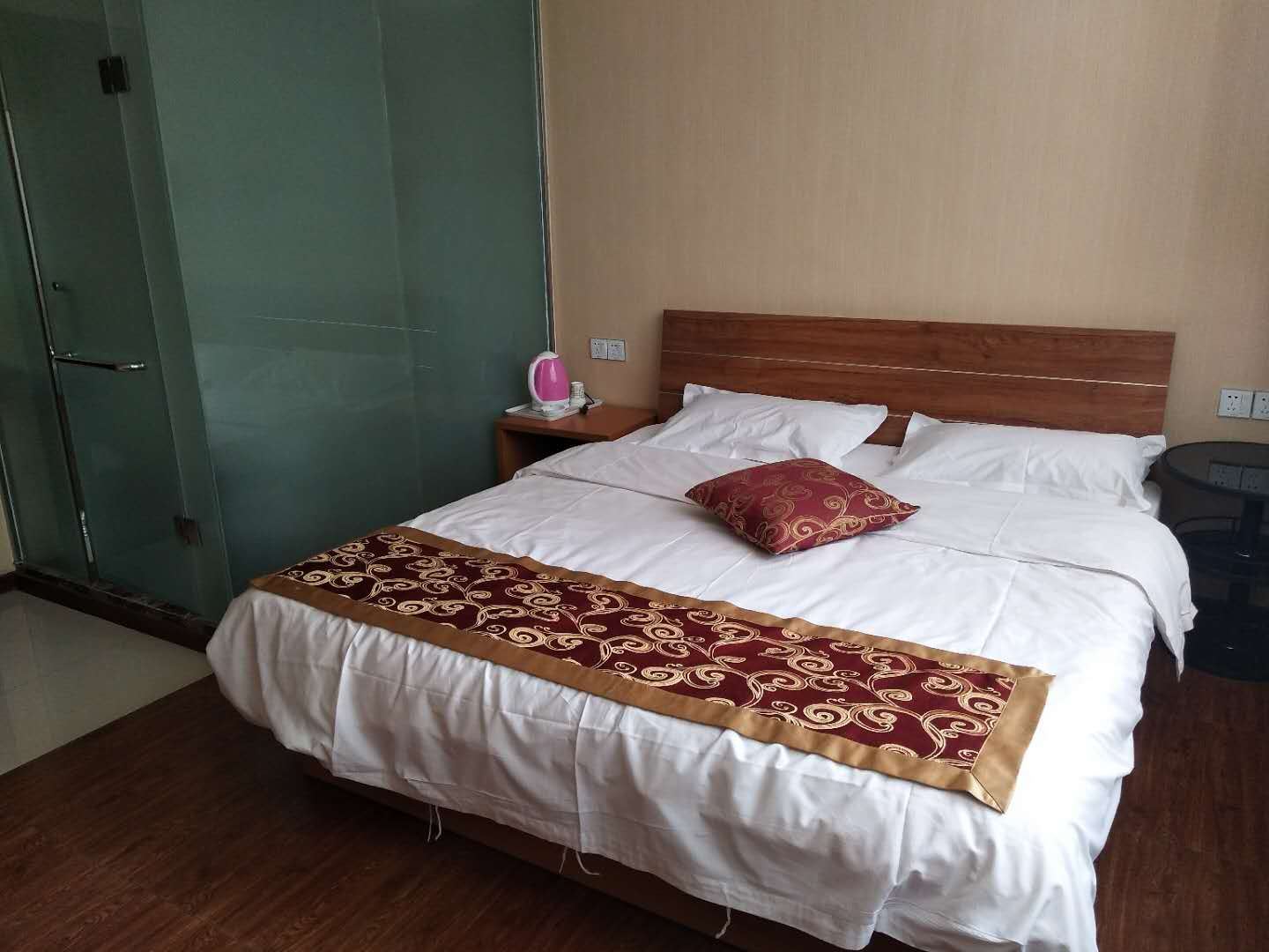 标准大床房