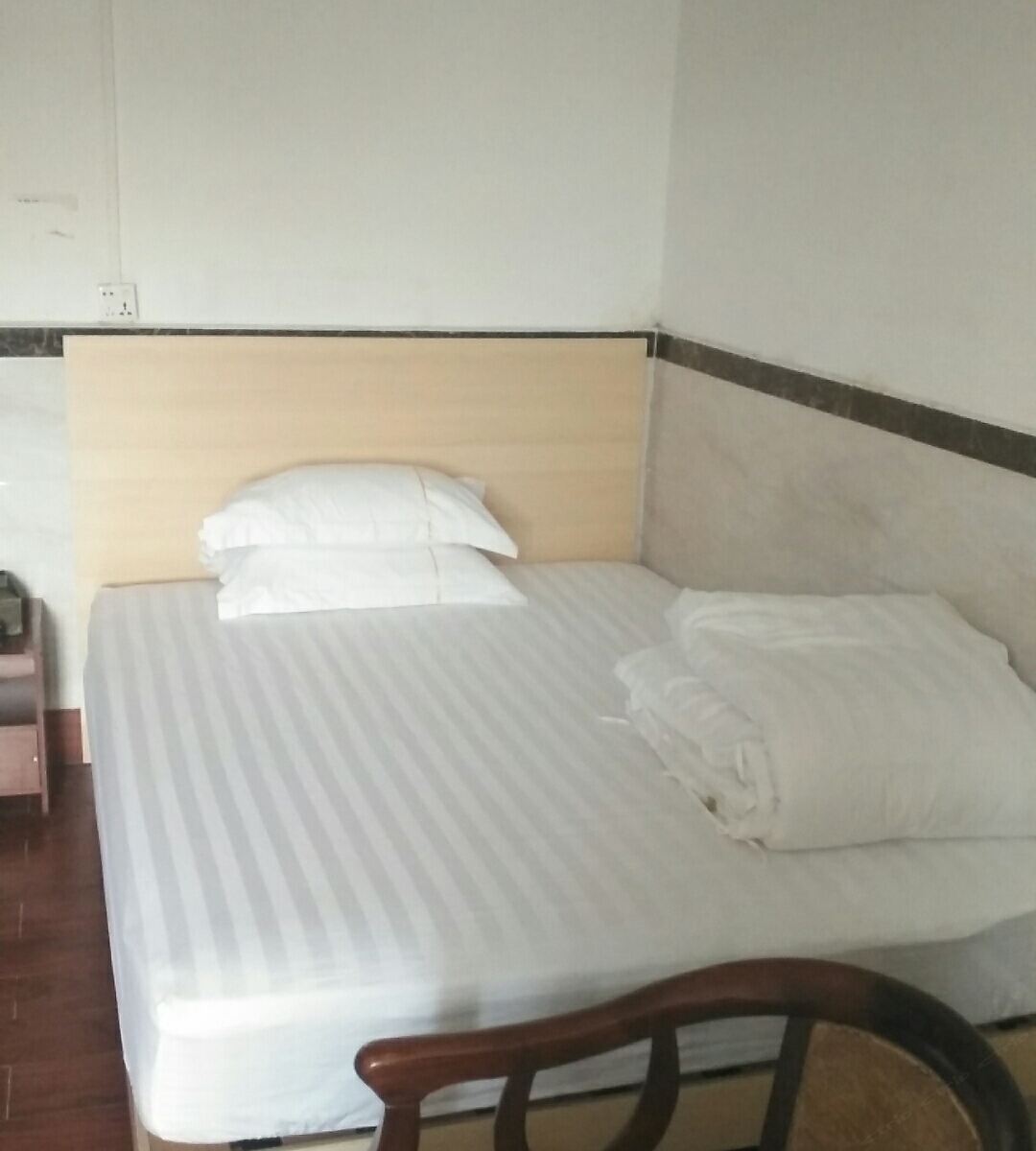 标准大床房