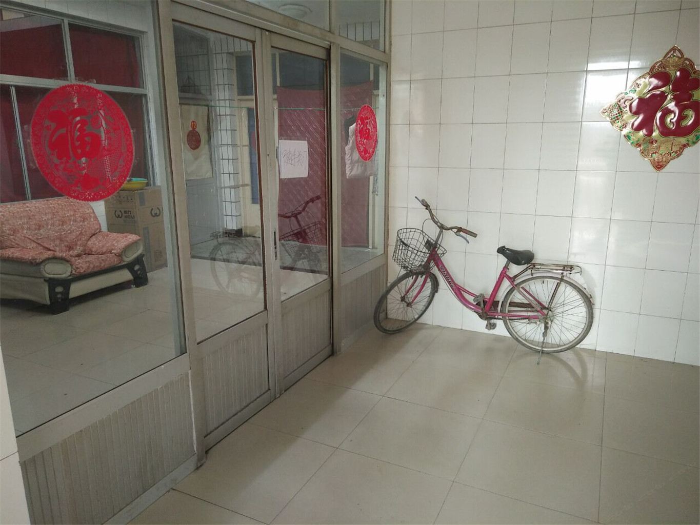 舒适大床房(公共卫浴)