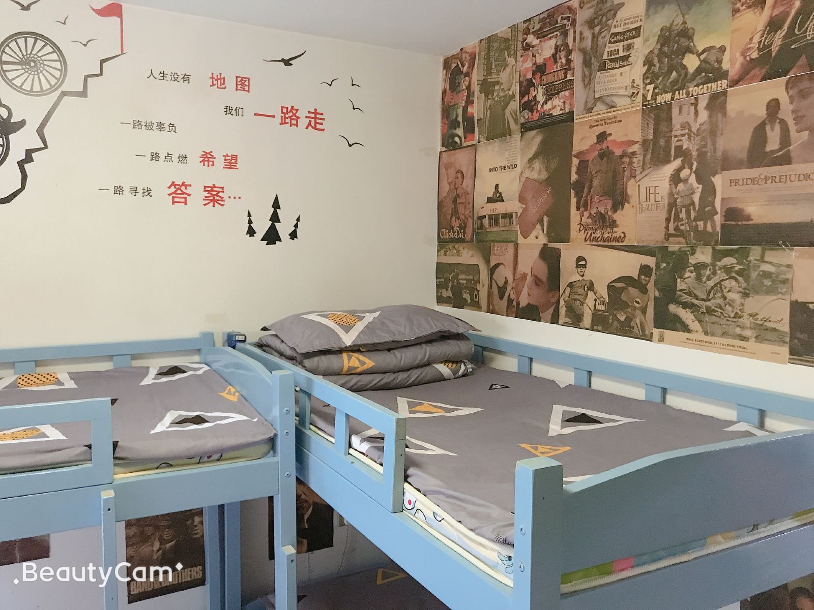 心花怒放六人间(床位房)(公共卫浴)