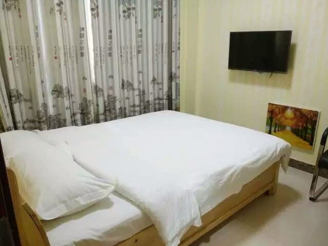 大床房(公共卫浴)