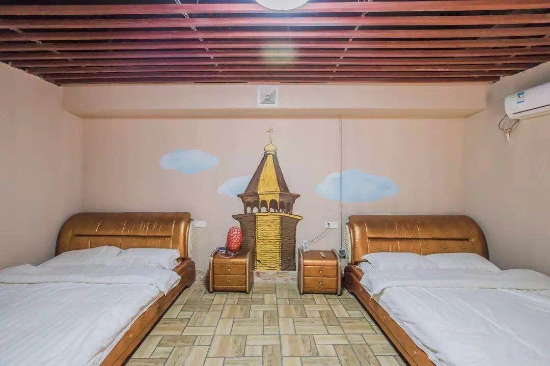 温馨四室一厅套房
