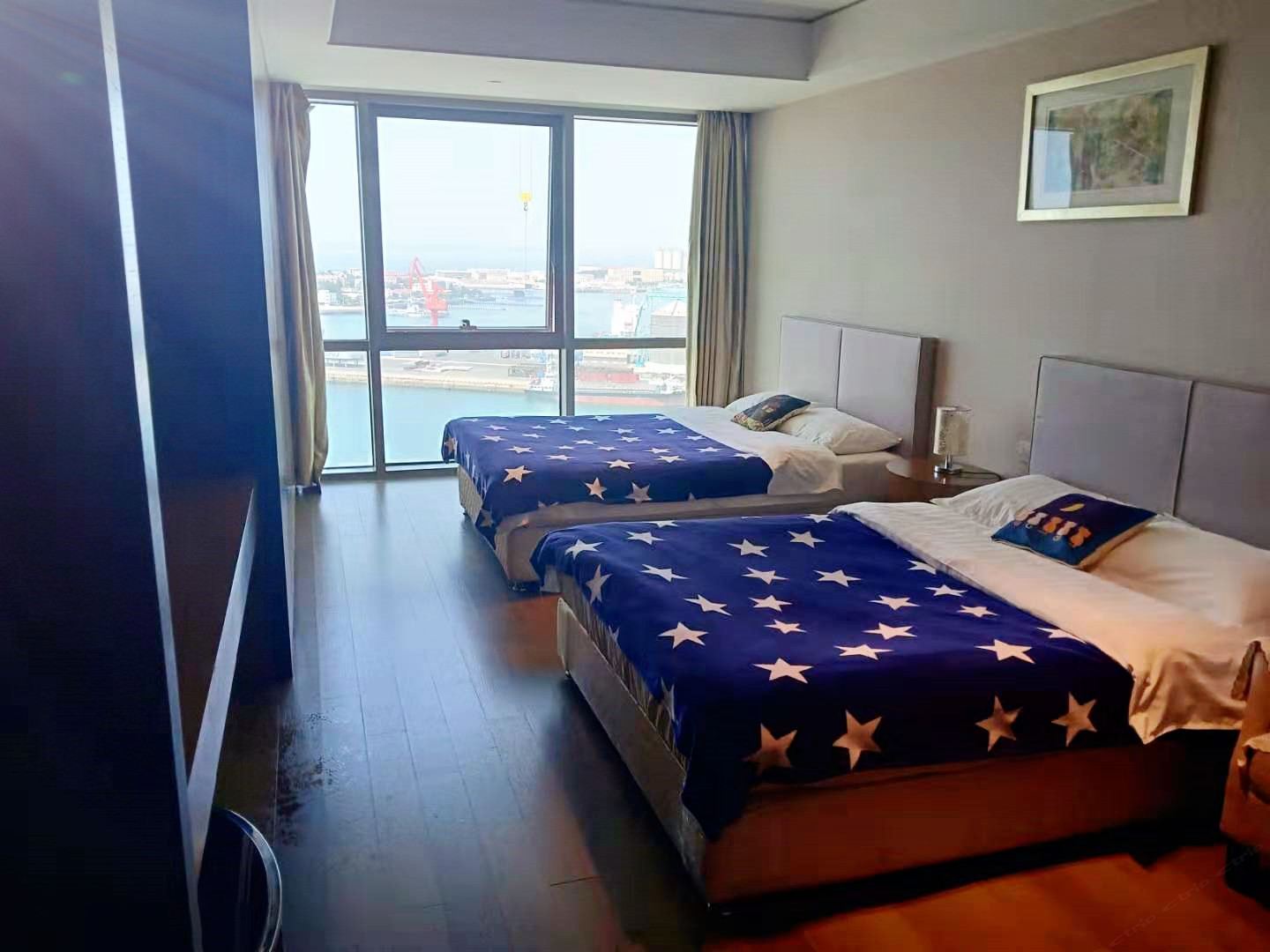 温馨海景家庭房
