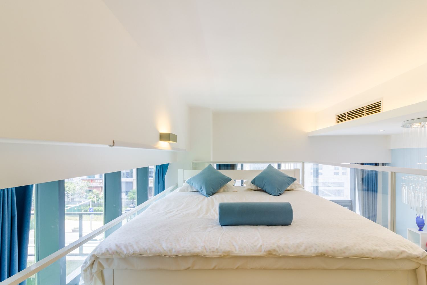 温馨loft一室二床房