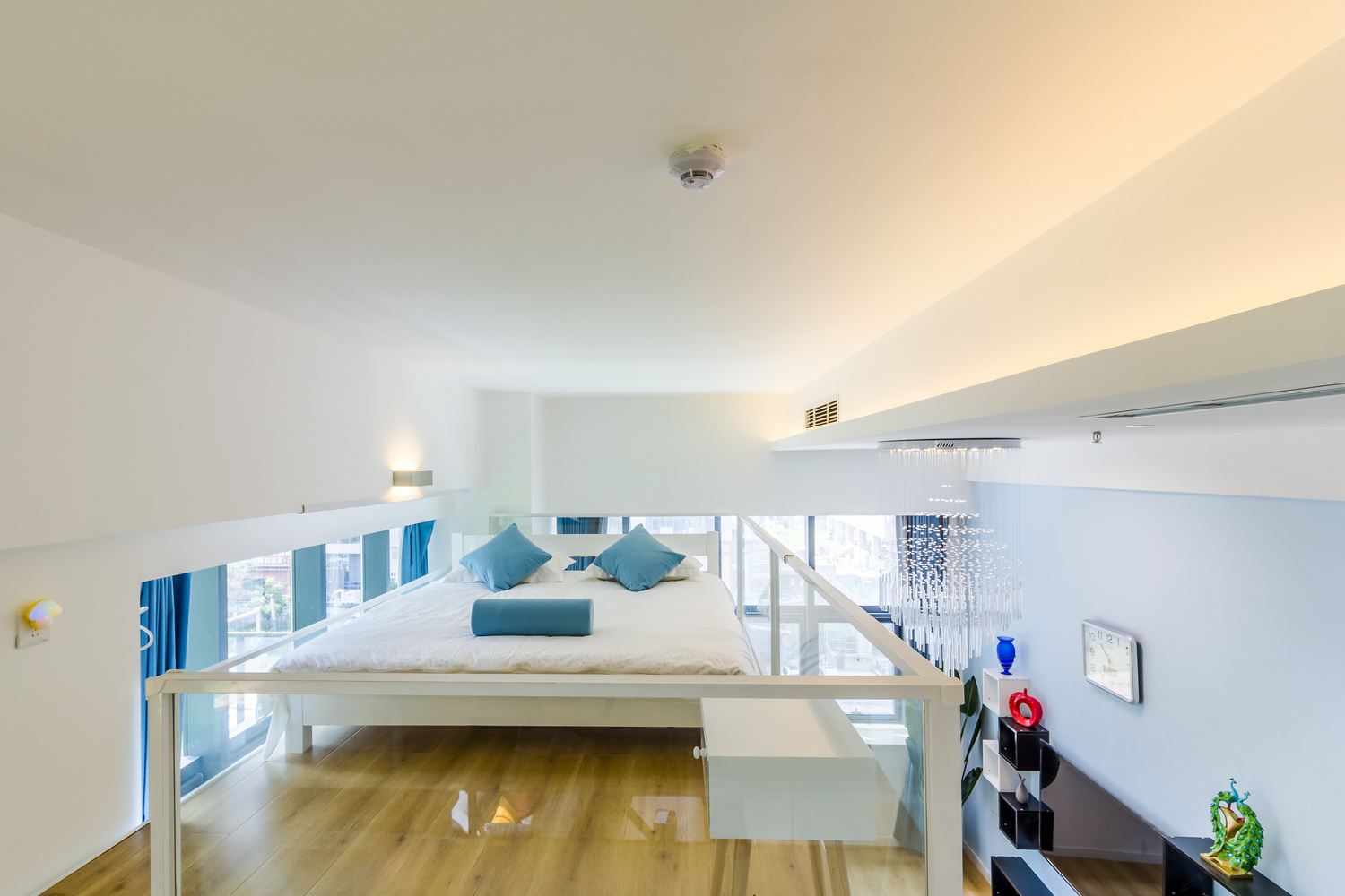 温馨loft一室二床房
