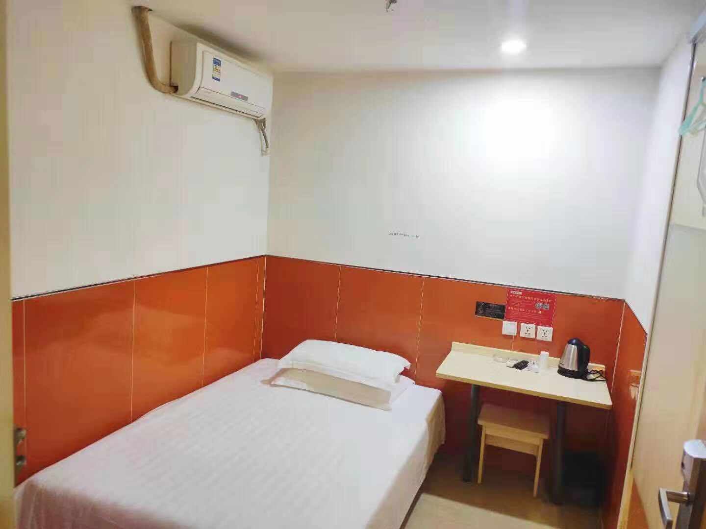 舒适大床房(无窗)