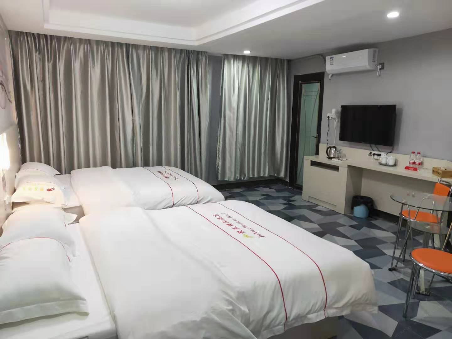 豪华双床房