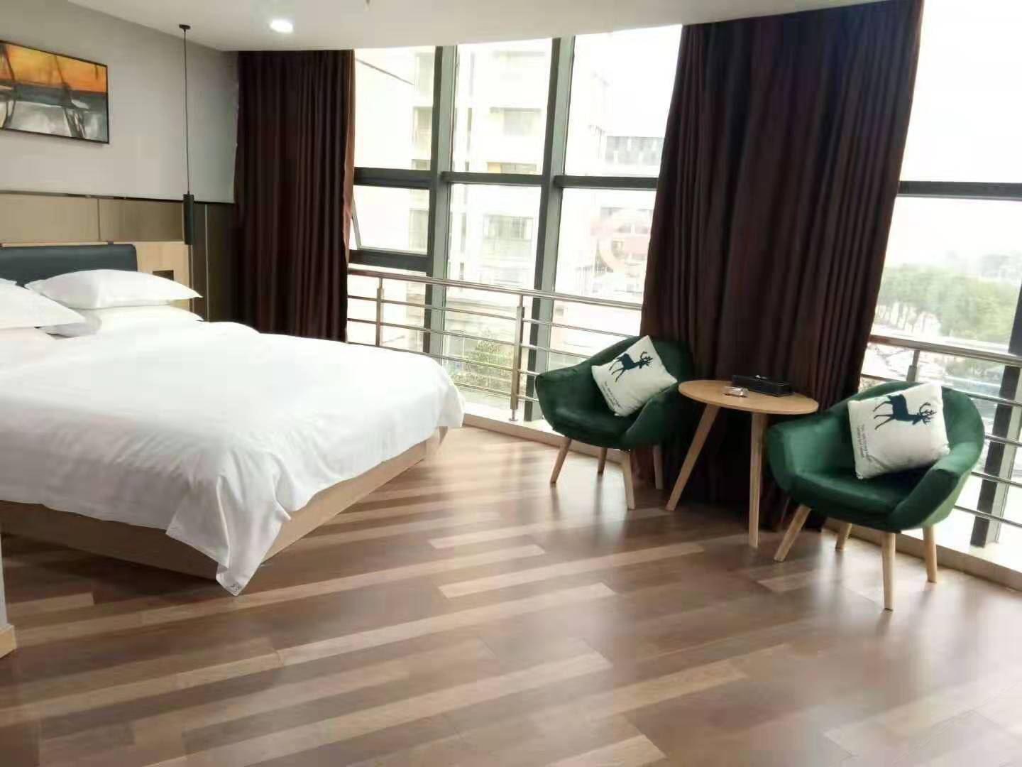 标准大床房
