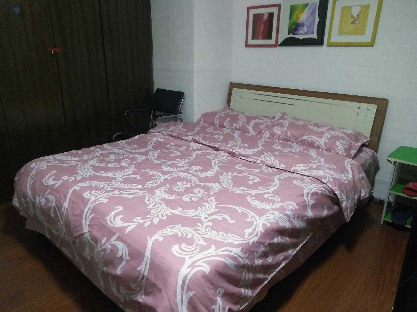 豪华电脑大床房