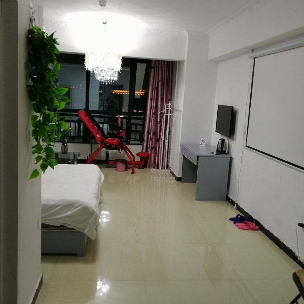 舒适简约一室大床房