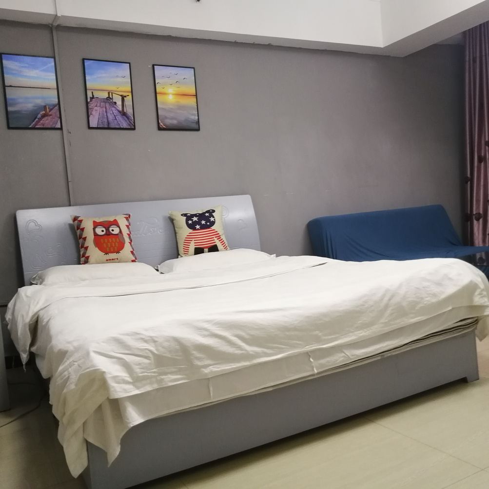 舒适简约一室大床房