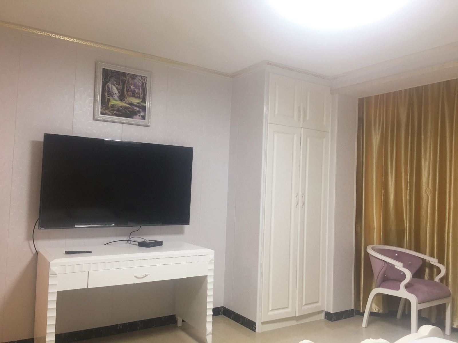 豪华大床房
