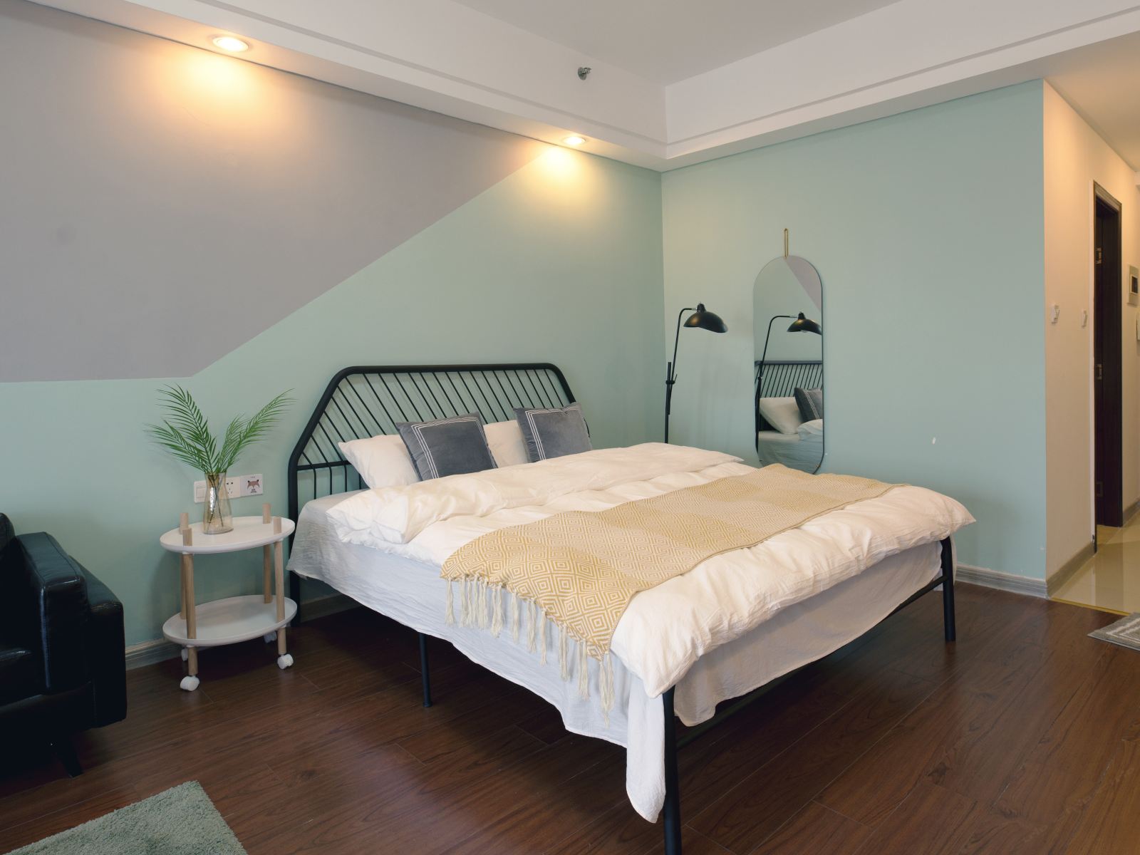 鹿屋港风江景投影大床房