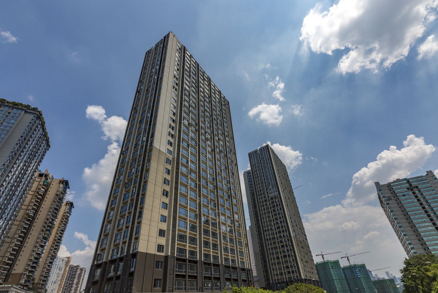 多米酒店公寓(重庆观音桥北滨路店)
