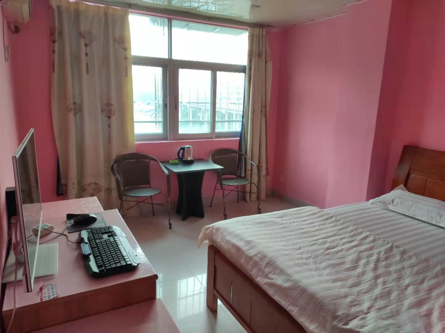 豪华电脑房