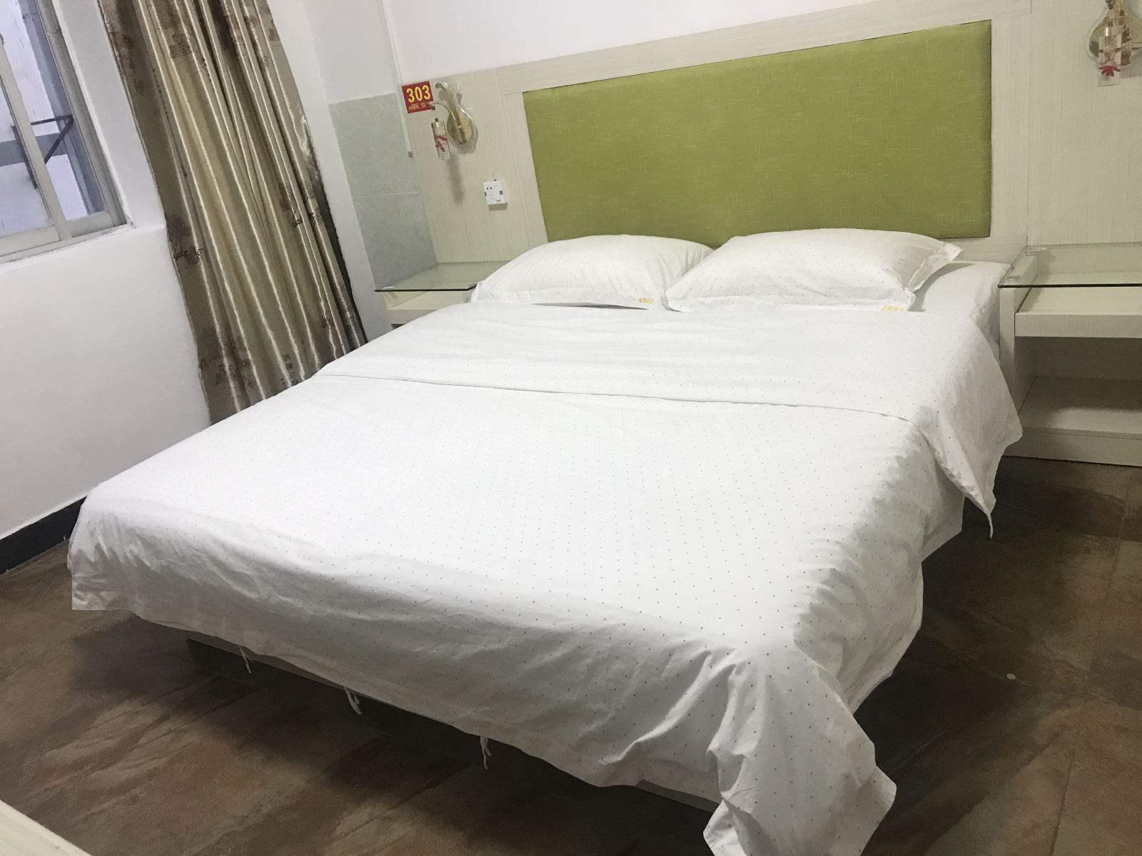 温馨大床房