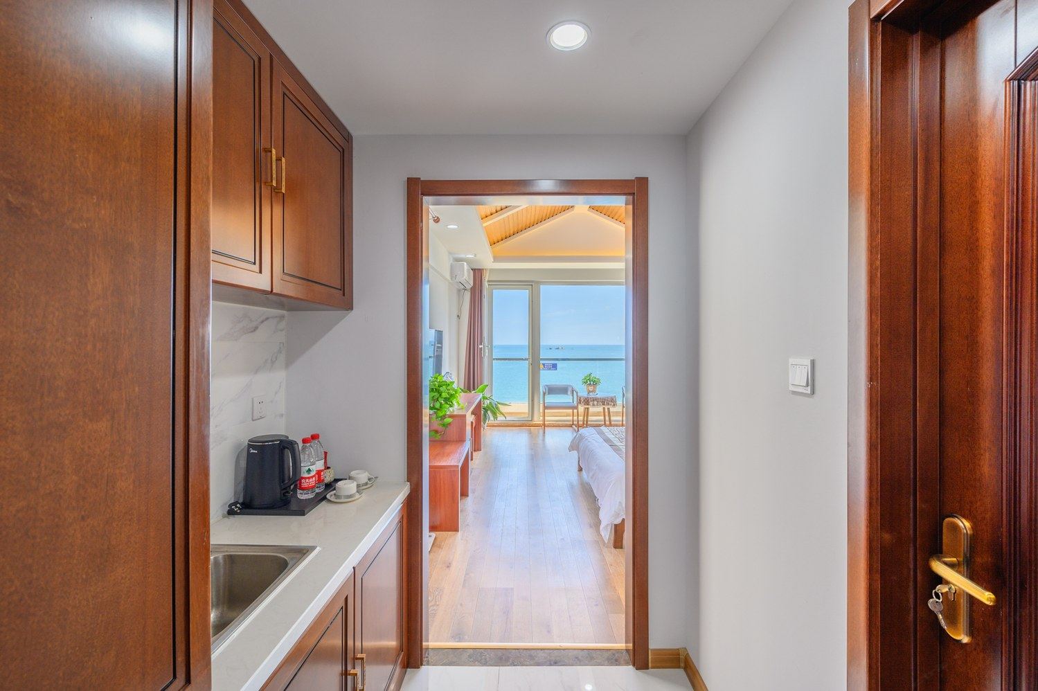 海景一室大床房