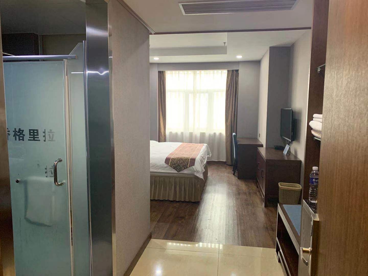 商务大床房