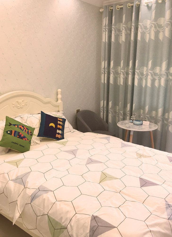 精装一室大床房