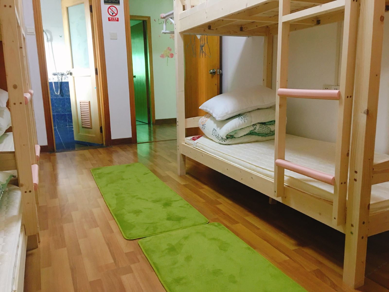 松木记忆海绵床位房