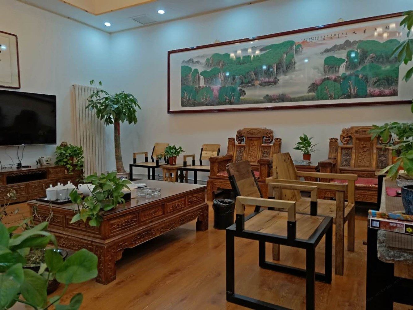 六室一厅套房