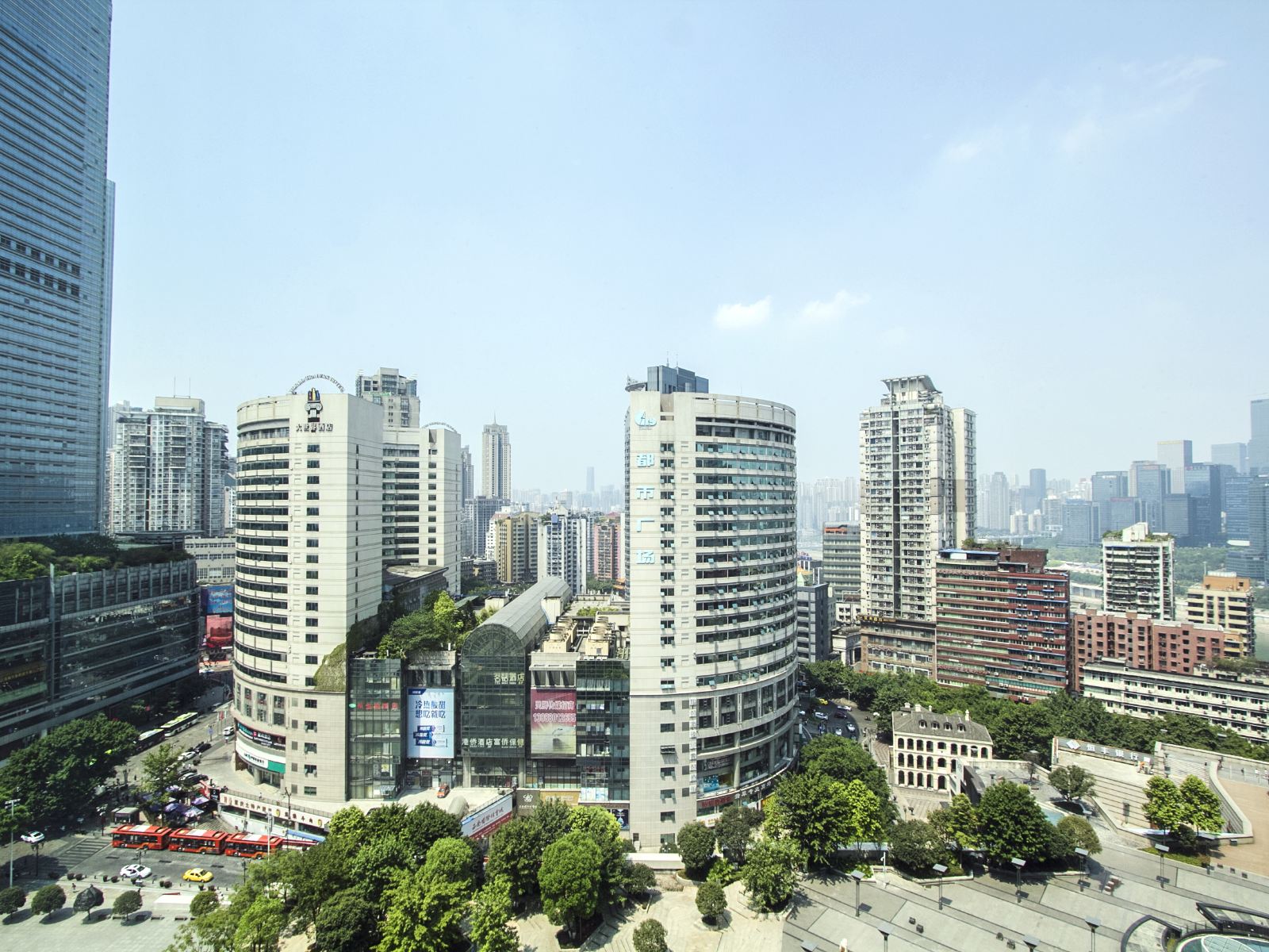 地标江景大床房