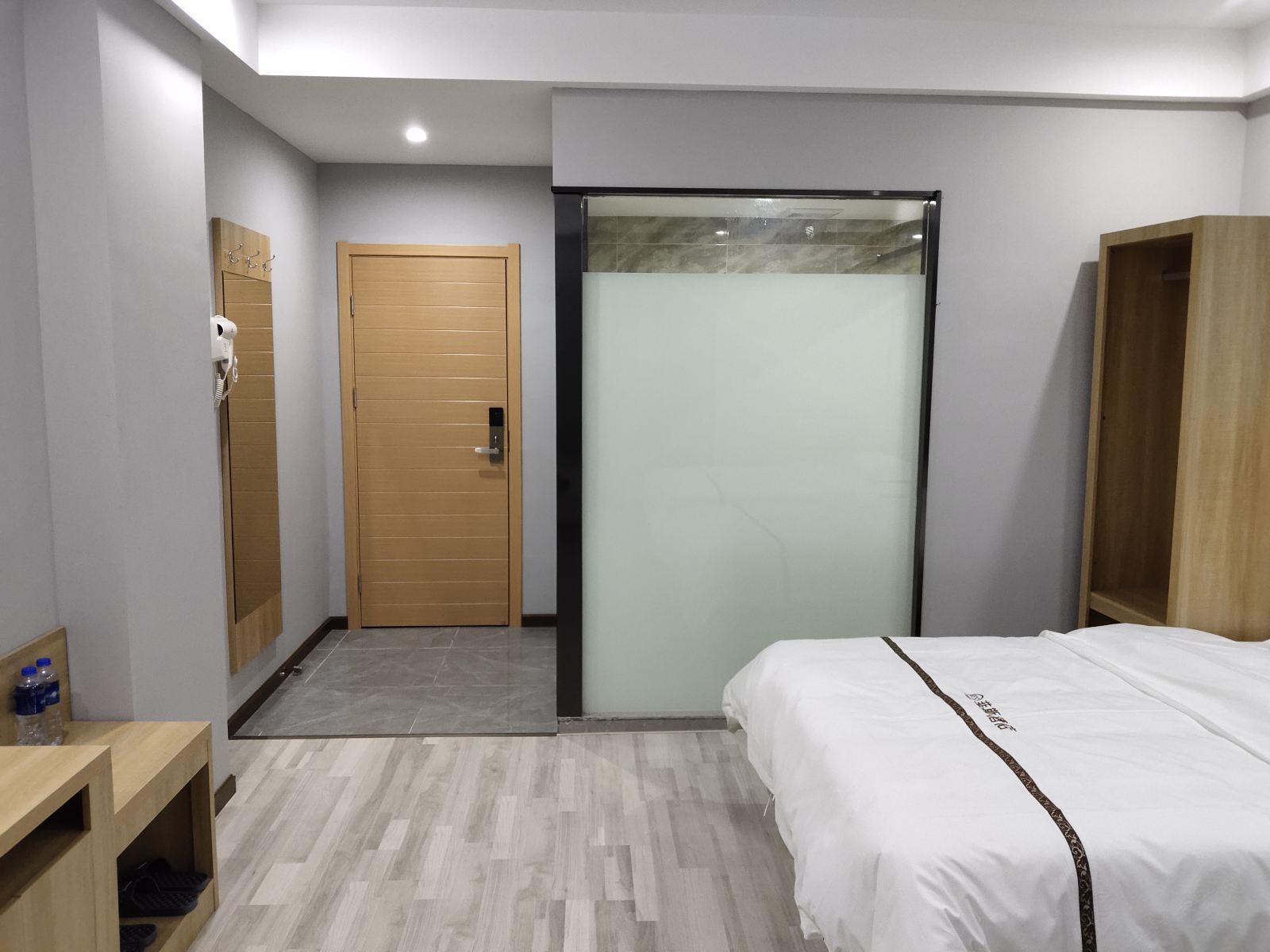 商务大床房