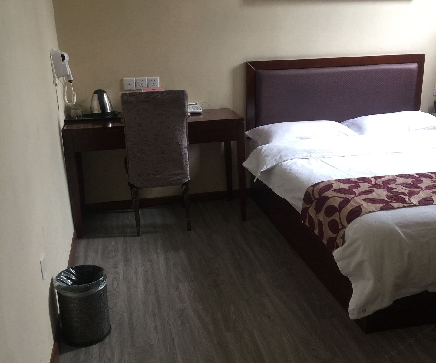 高清数码大床房