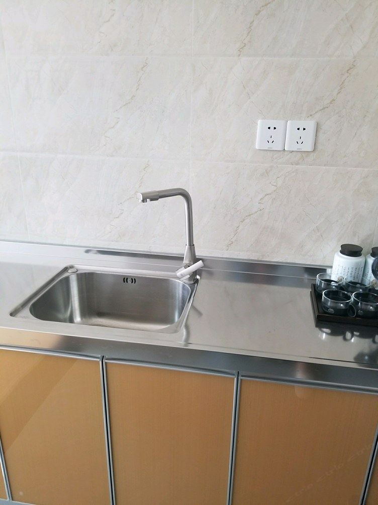 简约一室大床房