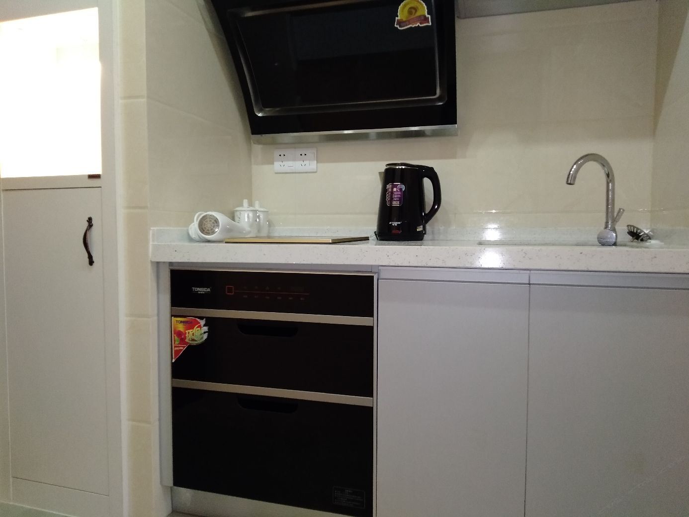 欧式百寸电影豪华大床房